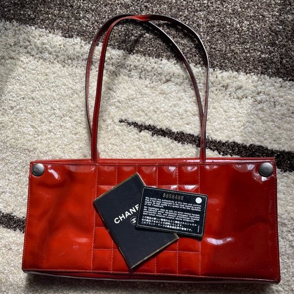Red Chanel choco bar bag - Picture 1 of 10
